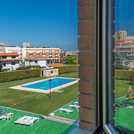 Guestready - Luxe Living By The Pool Apartment Povoa de Varzim Luaran gambar