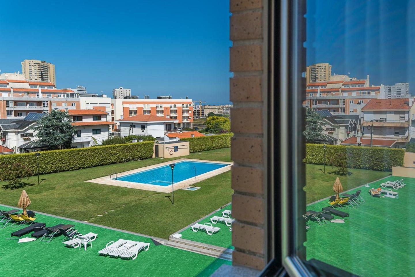 Guestready - Luxe Living By The Pool Apartment Povoa de Varzim Luaran gambar